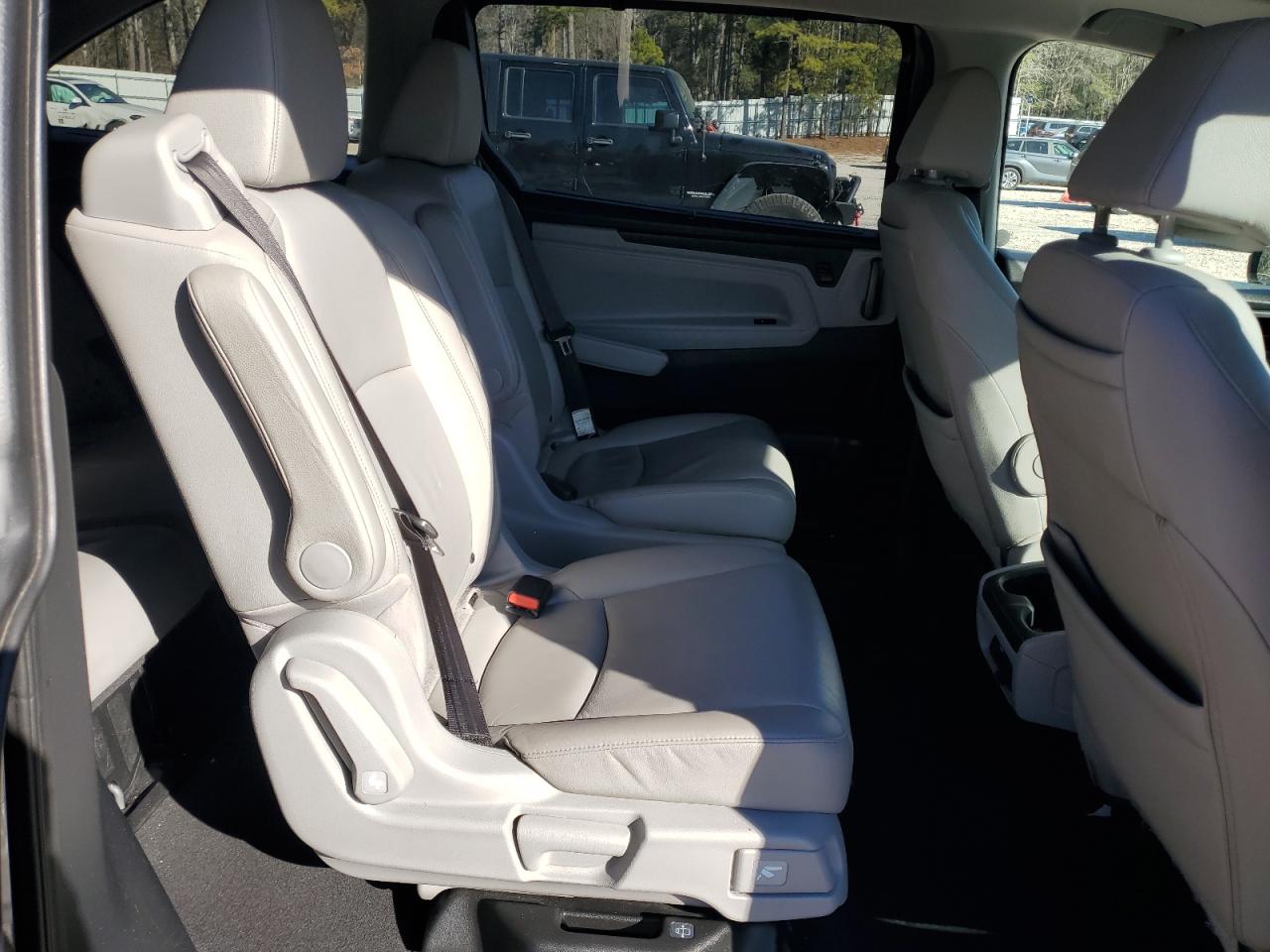 2018 Honda Odyssey - Image 11