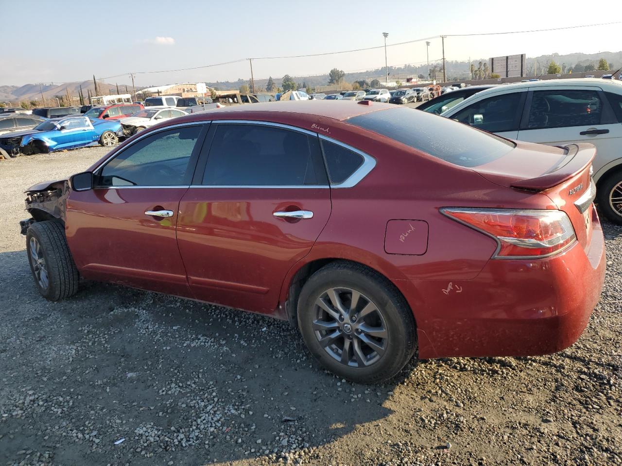 2015 Nissan Altima - Image 2