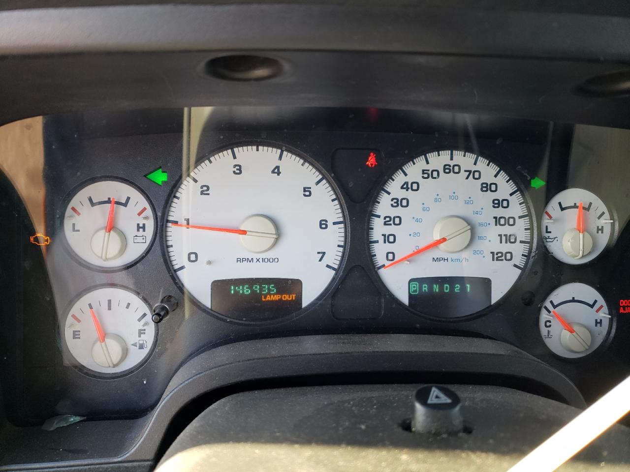 2004 Dodge RAM - Image 9