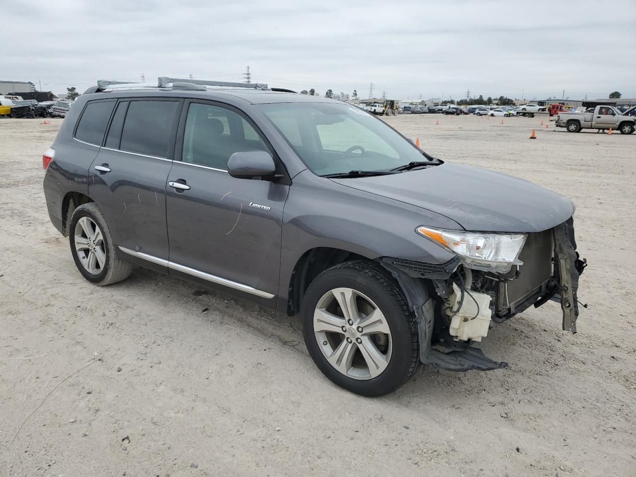 2012 Toyota Highlander - Image 4