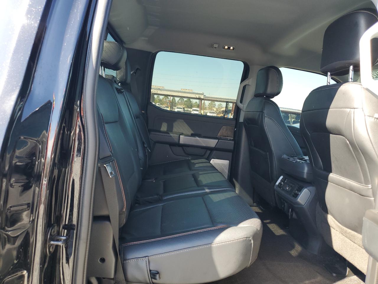 2022 Ford F-150 - Image 11