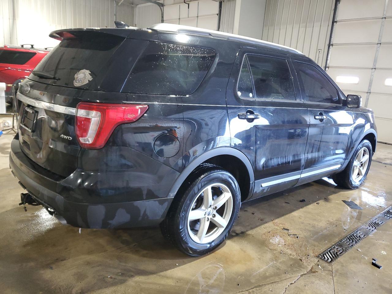 2017 Ford Explorer - Image 3