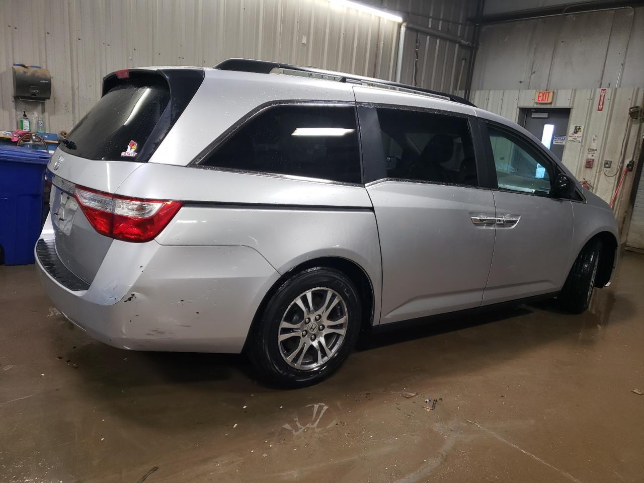 2012 Honda Odyssey - Image 3