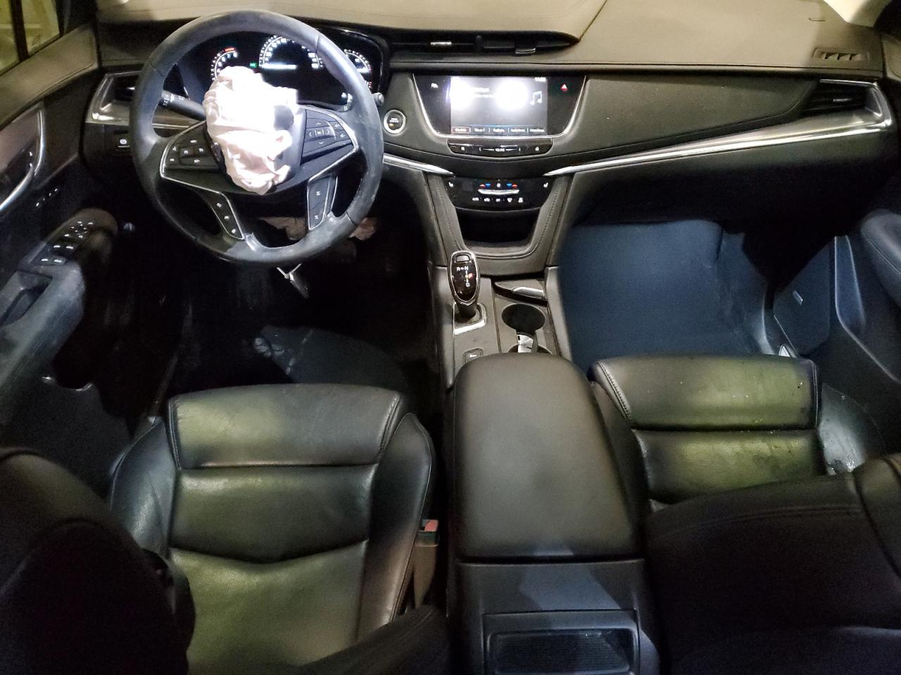 2018 Cadillac XT5 - Image 8