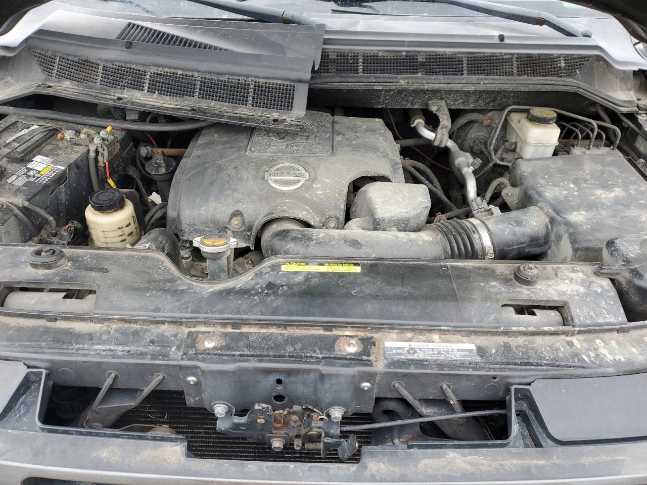 2010 Nissan Titan - Image 12