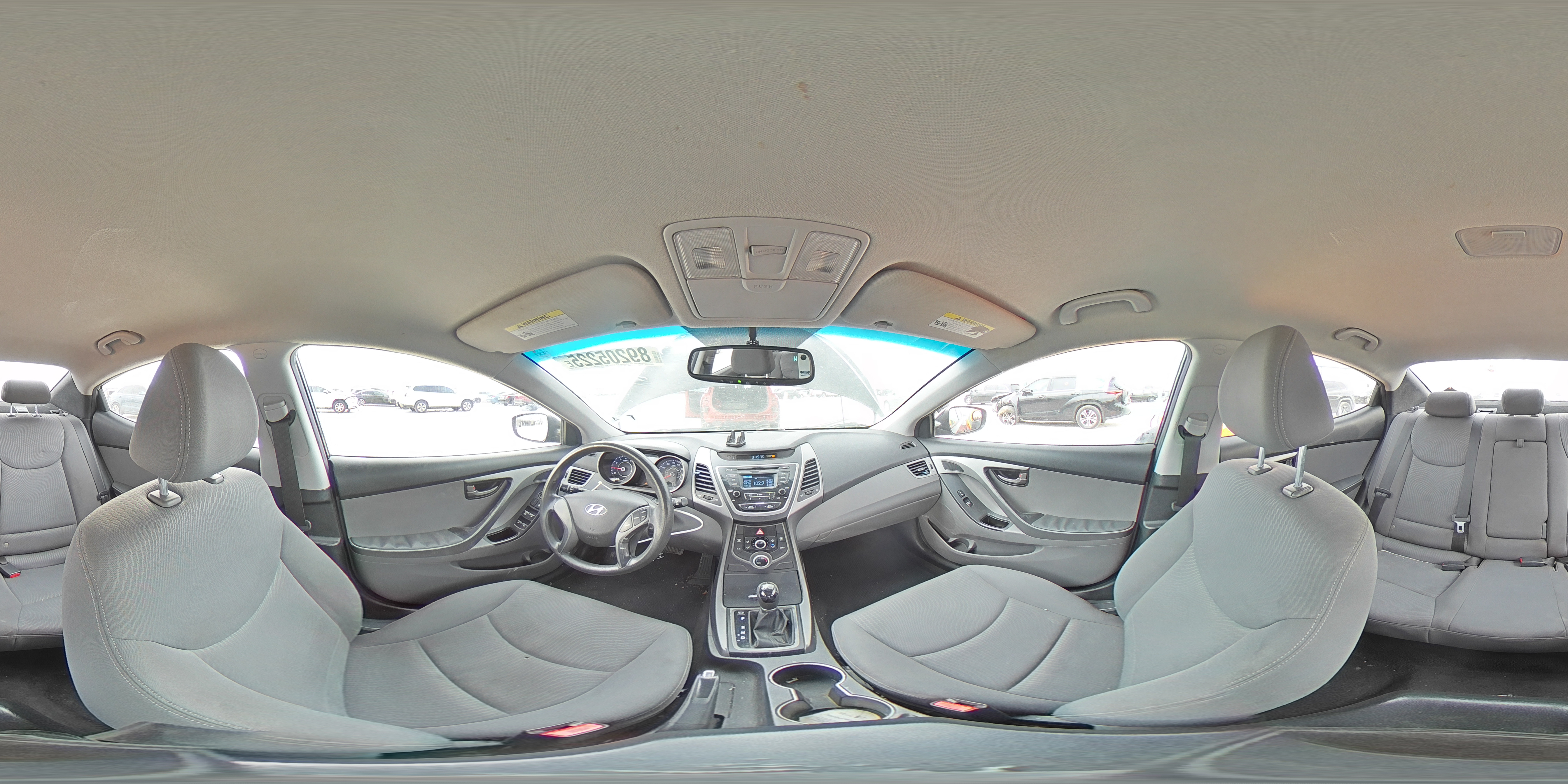 2016 Hyundai Elantra - Image 13