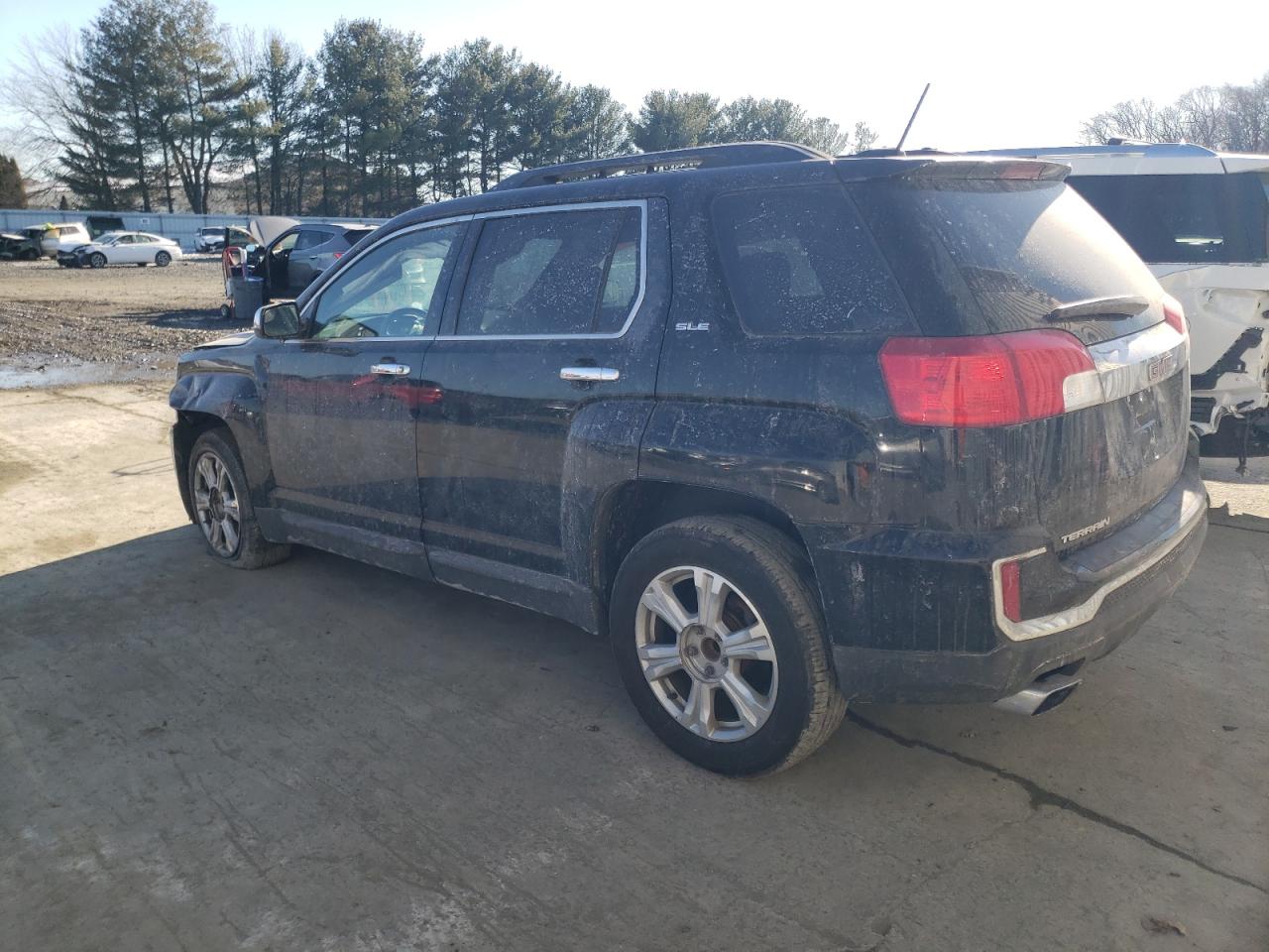 2016 GMC Terrain - Image 2