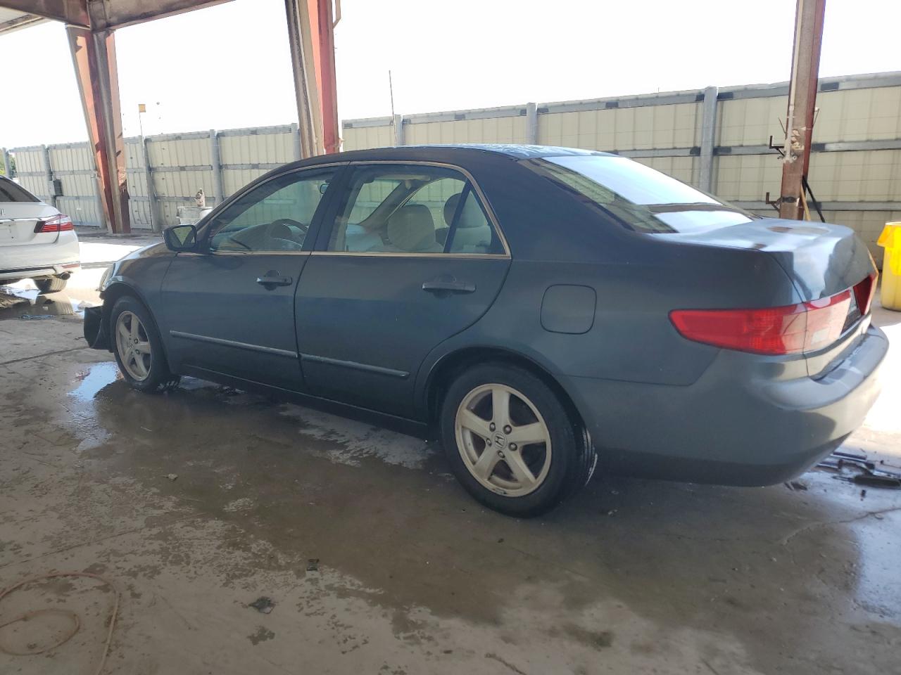2005 Honda Accord - Image 2
