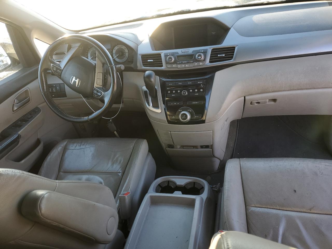 2012 Honda Odyssey - Image 8