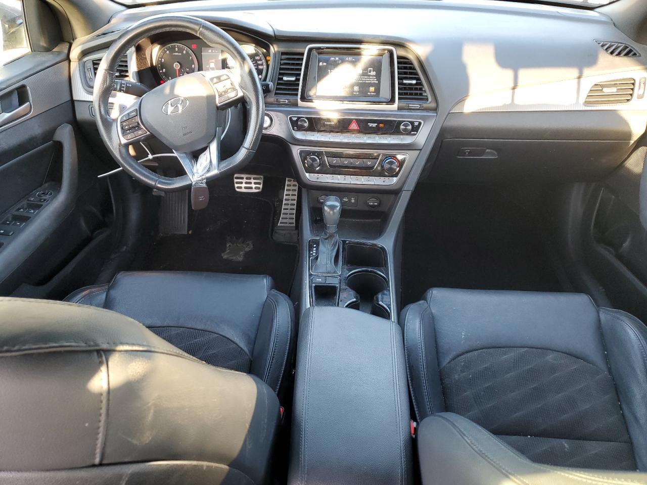 2018 Hyundai Sonata - Image 8