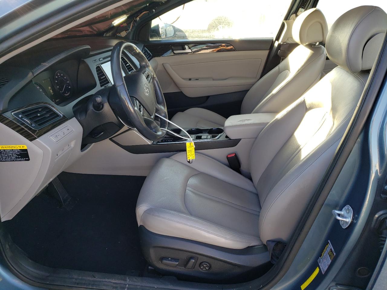 2016 Hyundai Sonata Hybrid VIN: KMHE34L19GA023205 Lot: 87683625