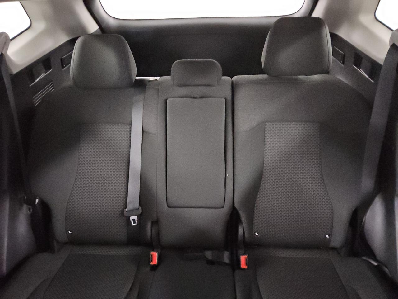 2023 Kia Sportage - Image 10