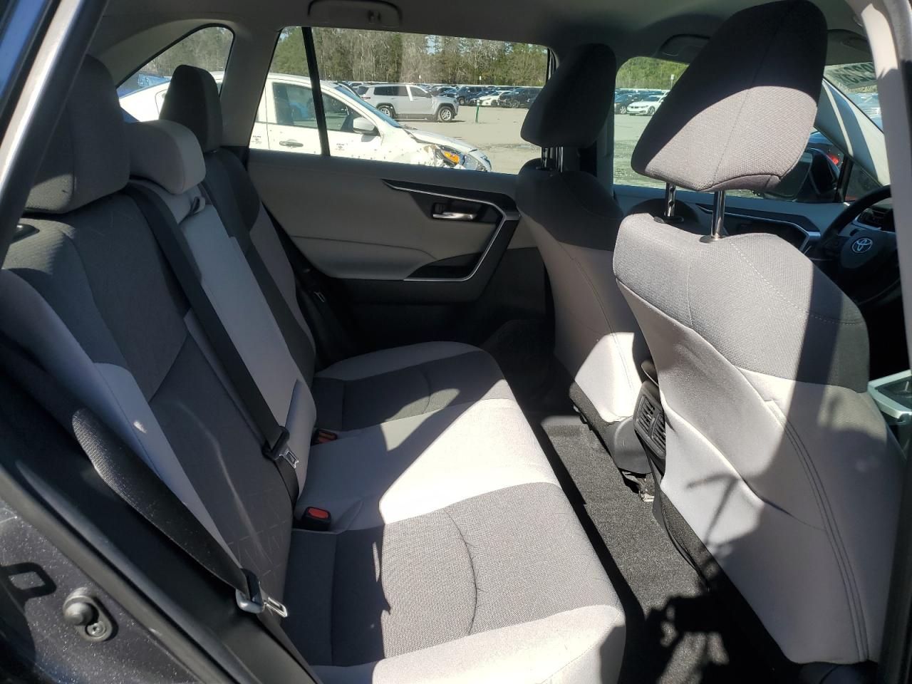 2021 Toyota RAV 4 - Image 11