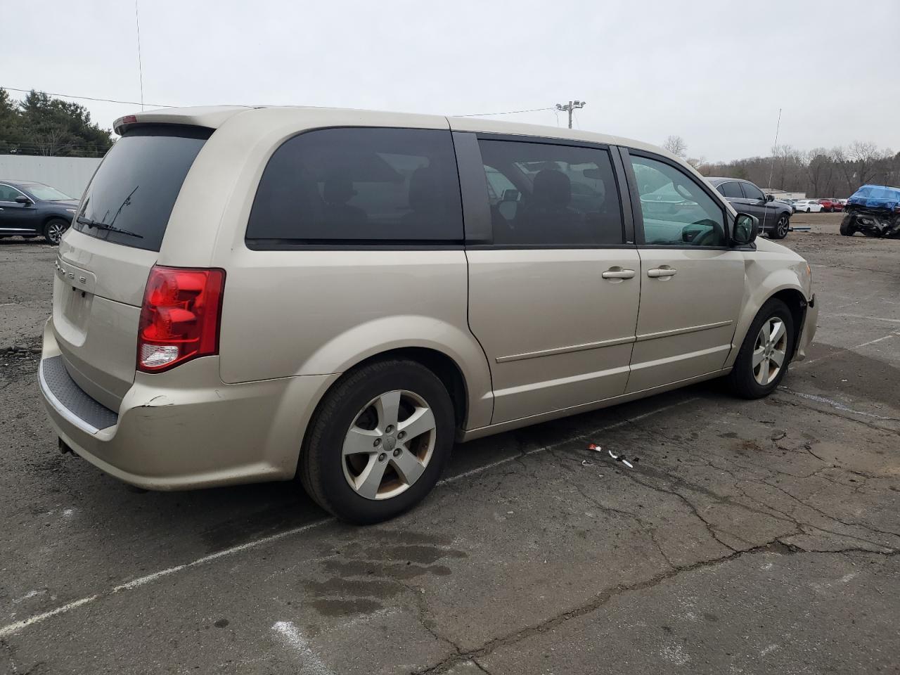 VIN 2C4RDGBGXDR736387 2013 DODGE CARAVAN no.3