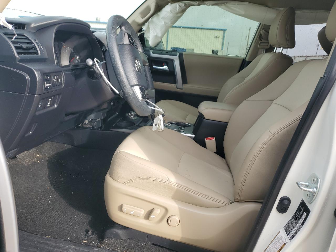 2020 Toyota 4Runner - Image 7