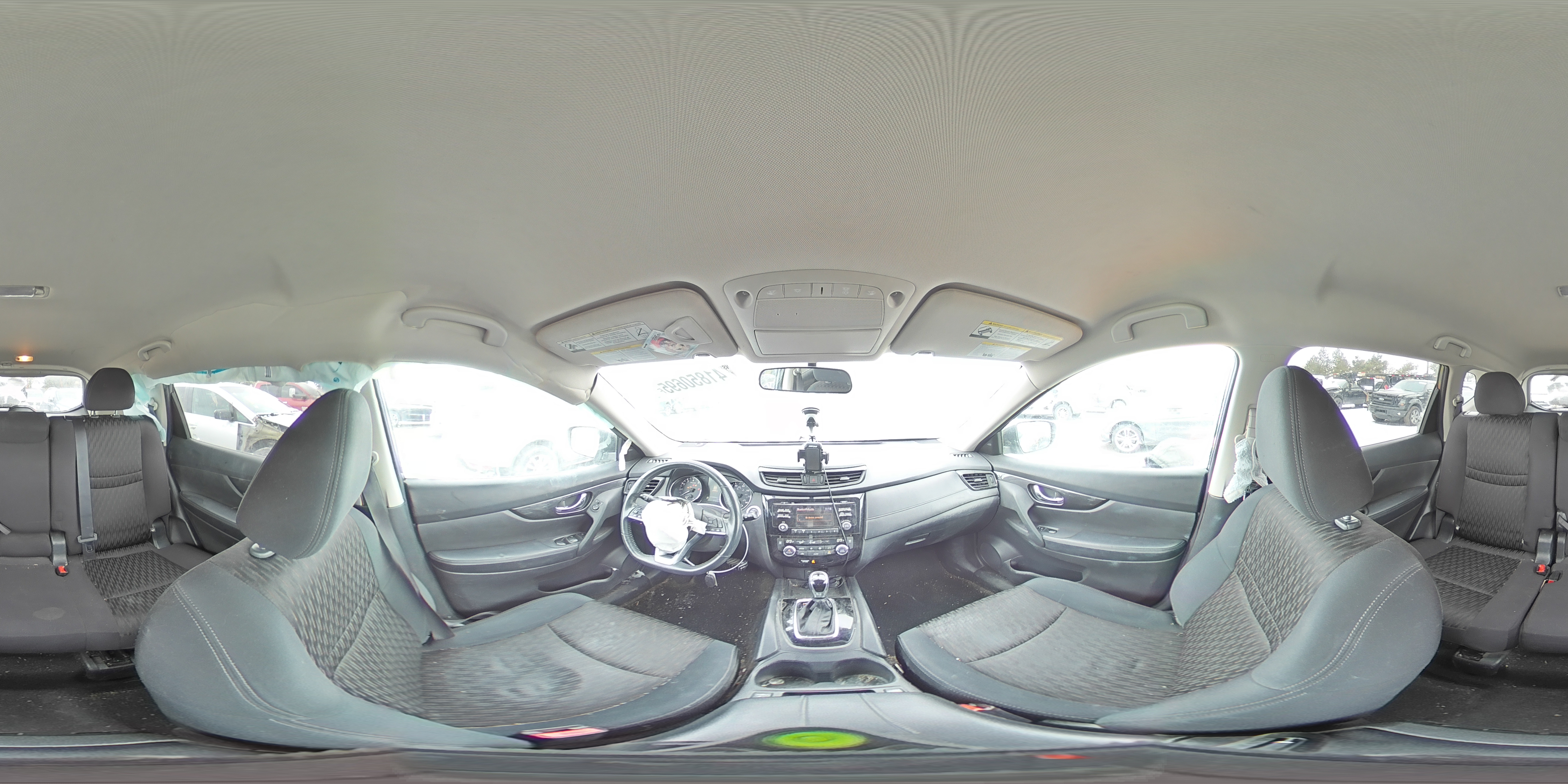 2017 Nissan Rogue - Image 14
