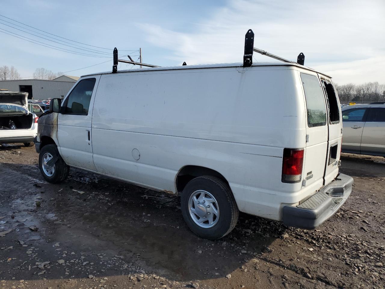 2009 Ford Econoline - Image 2