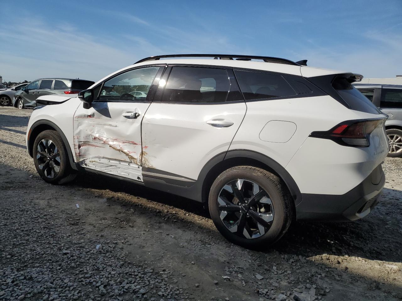 2024 Kia Sportage - Image 2