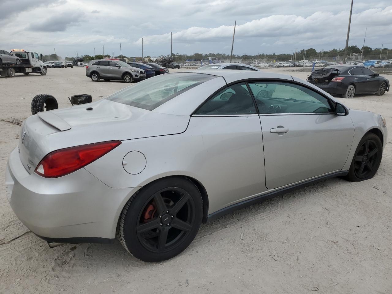 2007 Pontiac G6 - Image 3