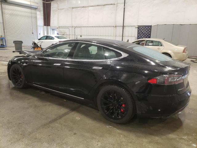  TESLA MODEL S 2015 Черный