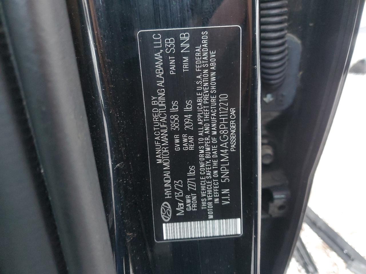 2023 Hyundai Elantra - Image 12