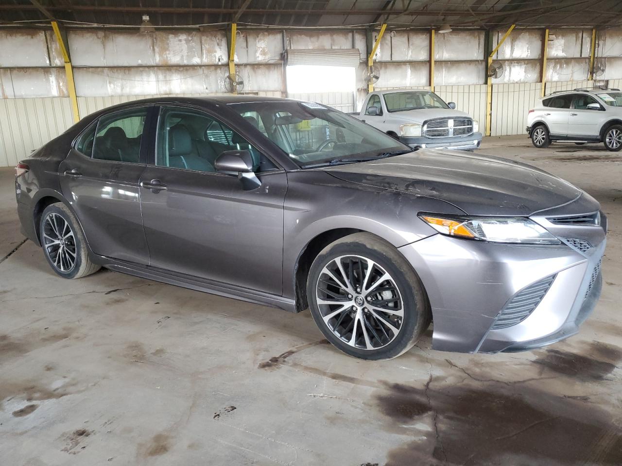 2019 Toyota Camry - Image 4