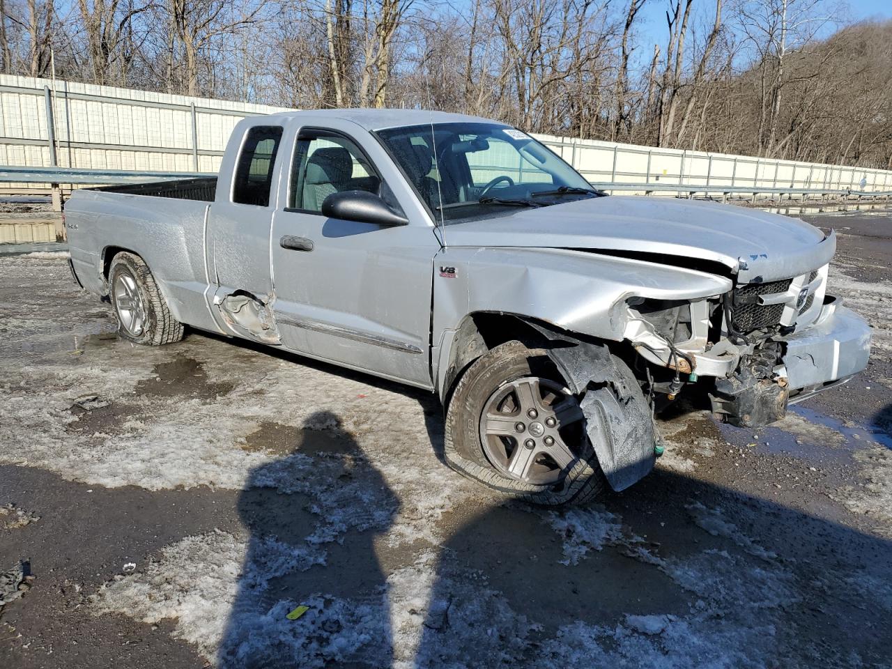 2011 Dodge Dakota - Image 4
