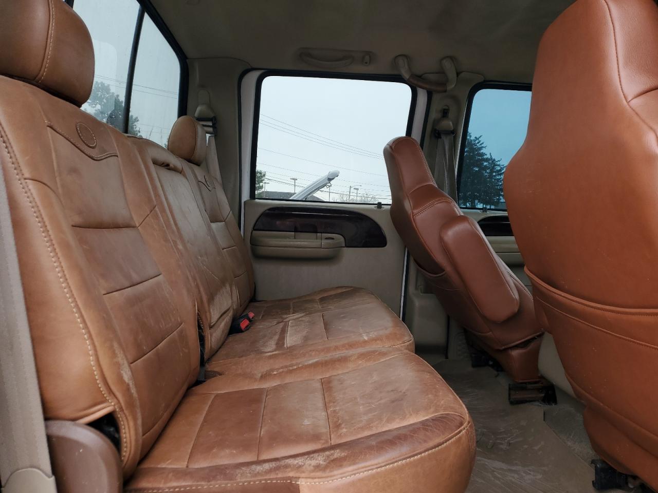 2005 Ford F250 - Image 10