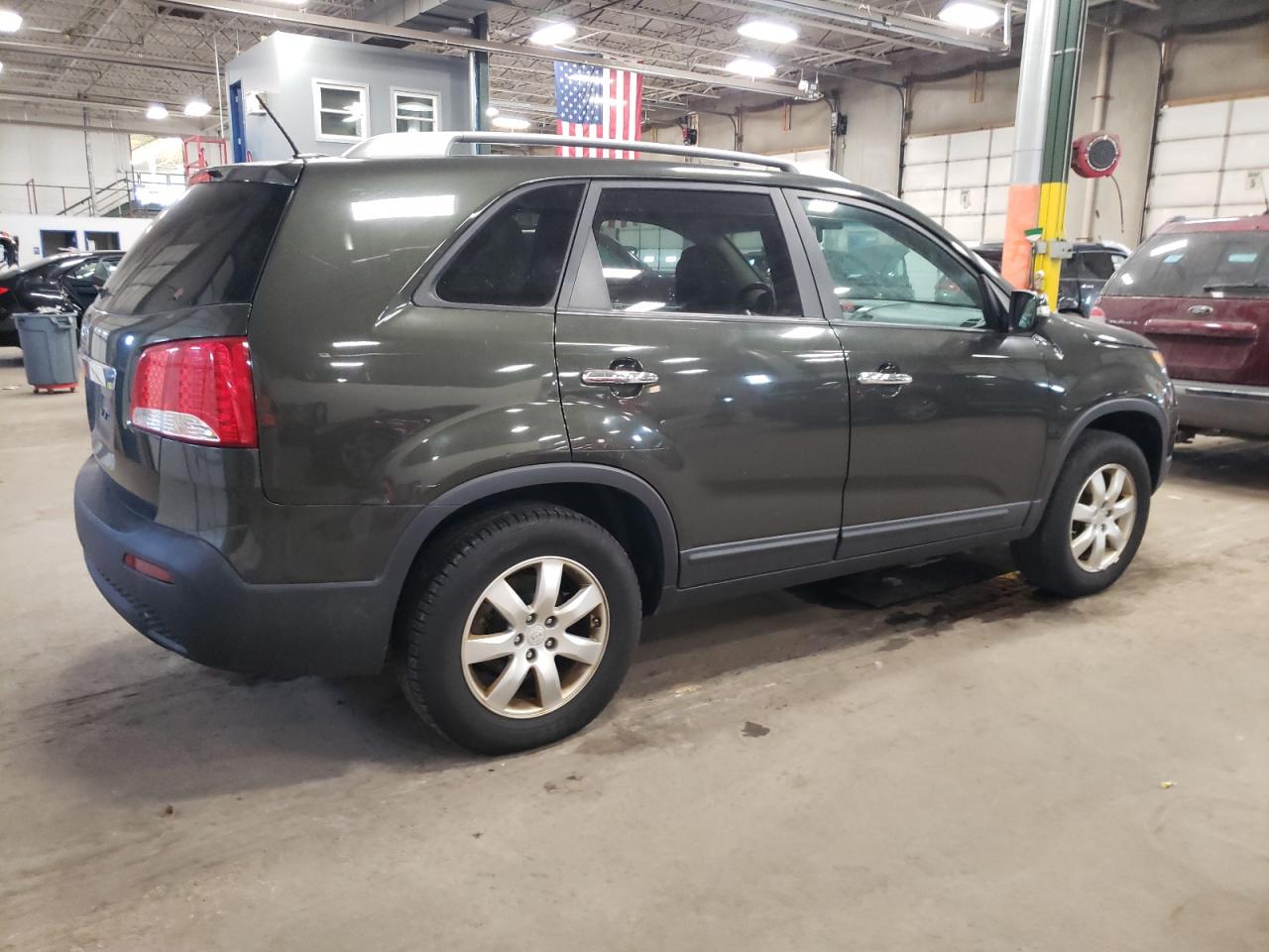 2011 Kia Sorento - Image 3
