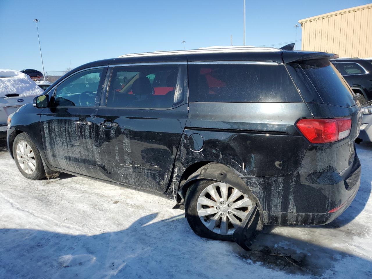 2016 Kia Sedona - Image 2