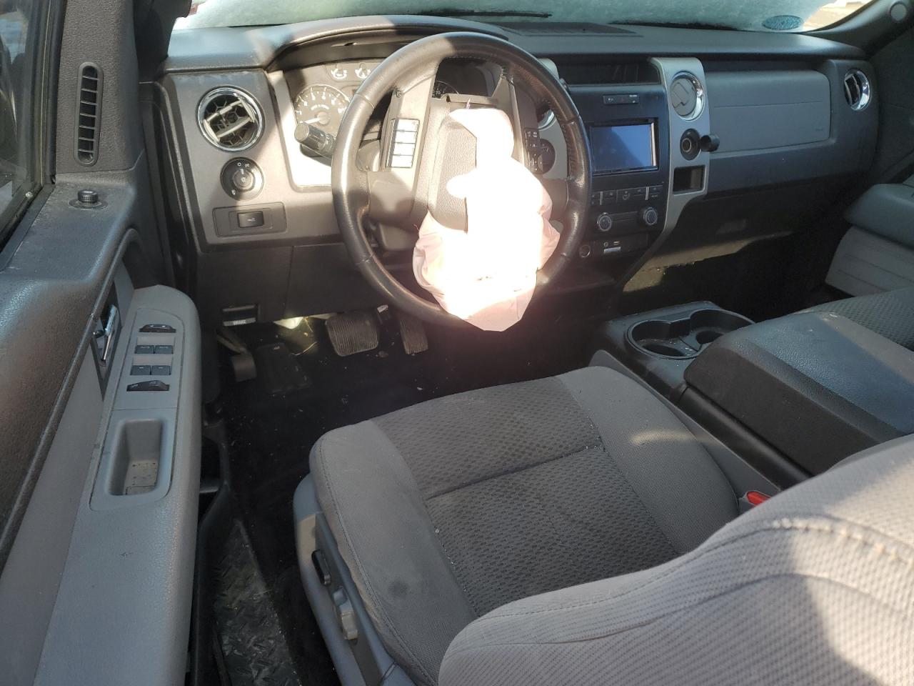 2012 Ford F-150 - Image 8