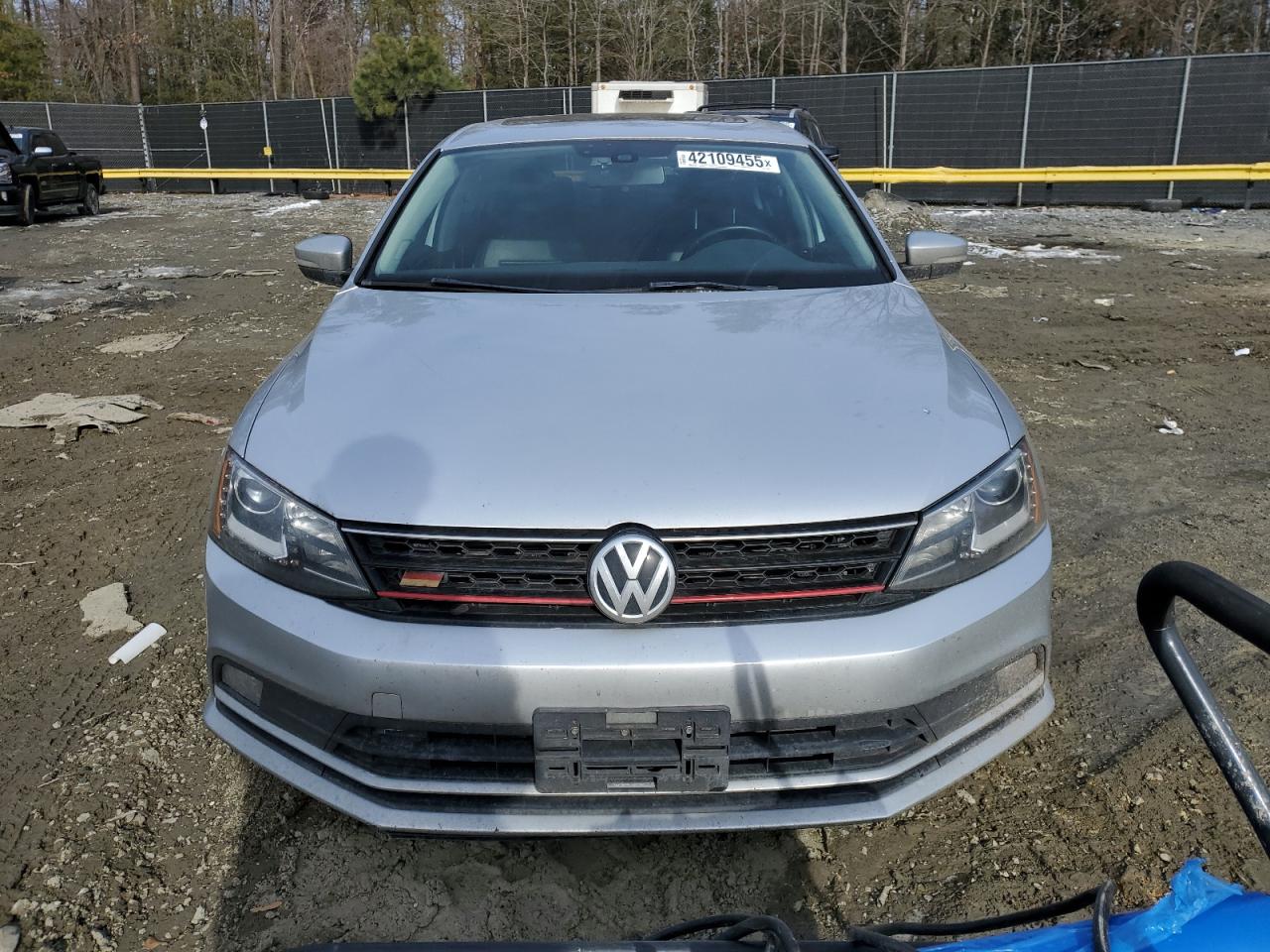 2016 Volkswagen Jetta - Image 5