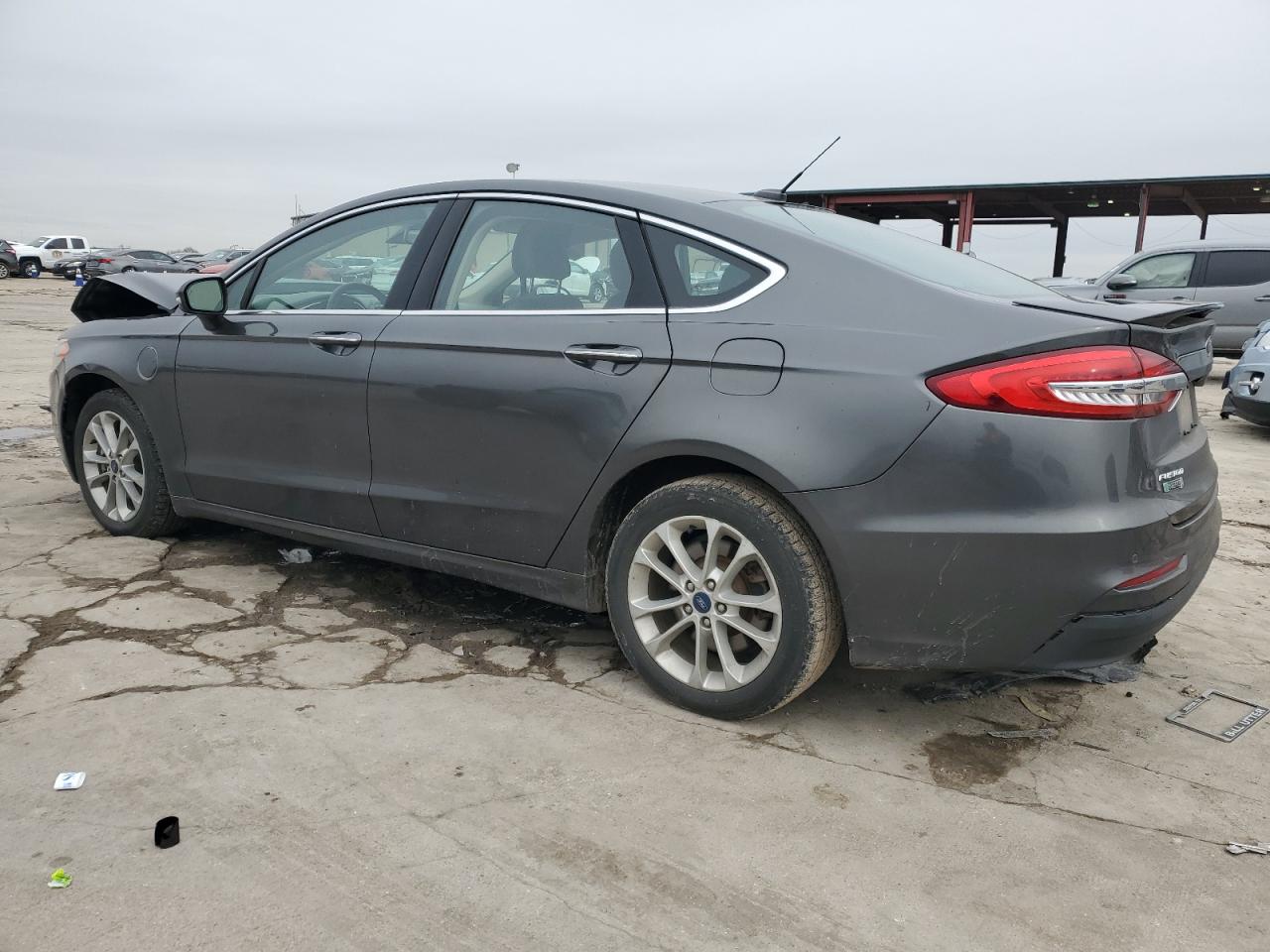 2019 Ford Fusion - Image 2
