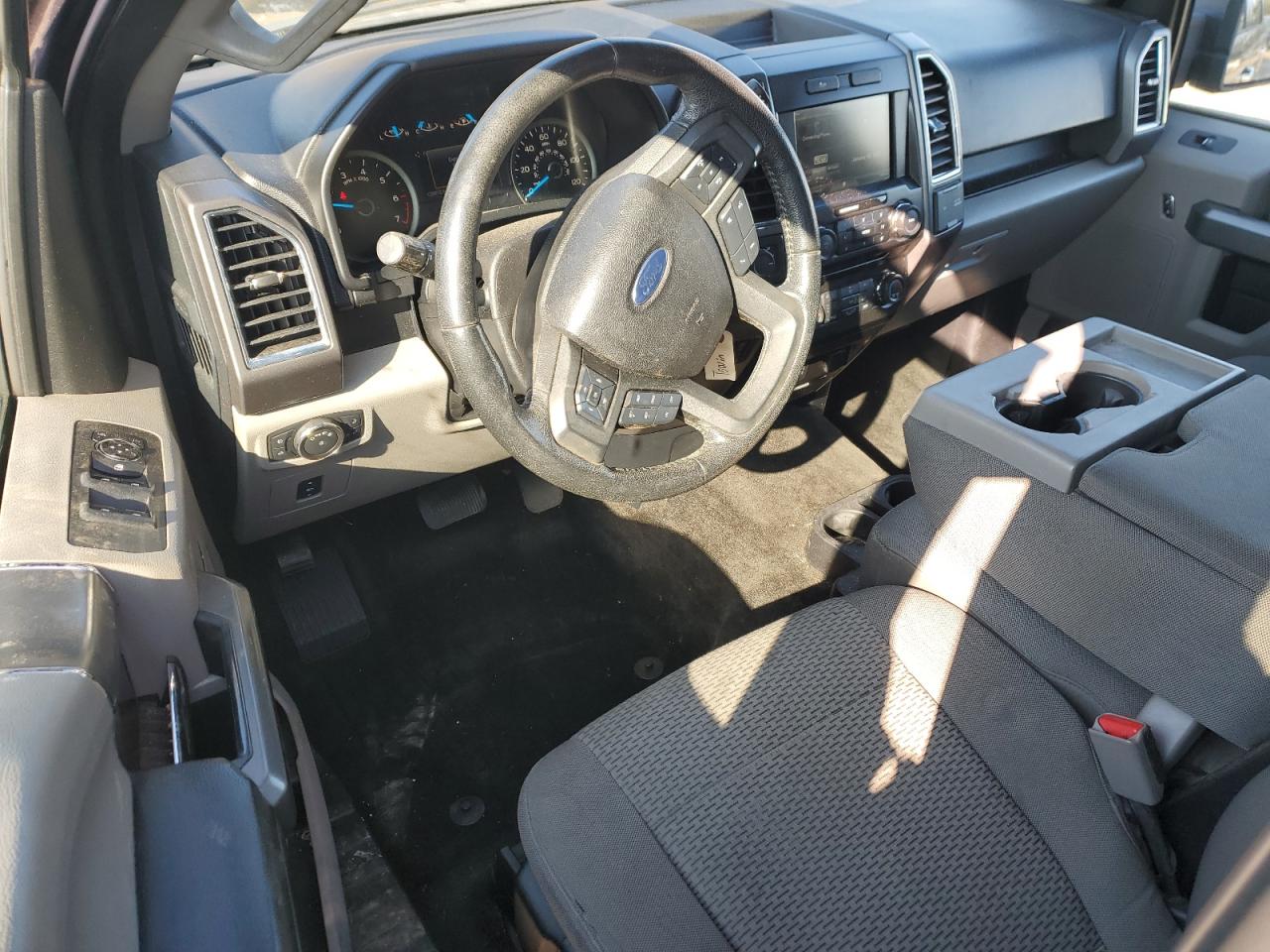 2015 Ford F-150 - Image 8