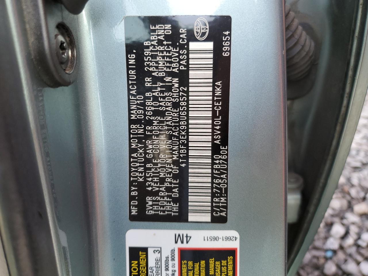 2011 Toyota Camry - Image 12