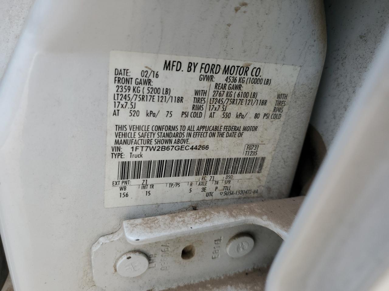 2016 Ford F250 - Image 12