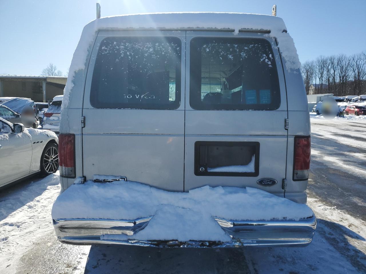 2006 Ford Econoline - Image 6