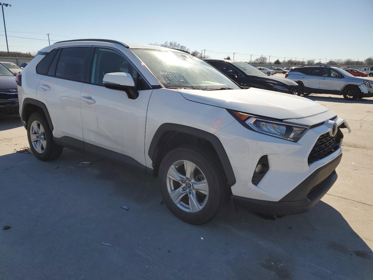 2019 Toyota RAV 4 - Image 4