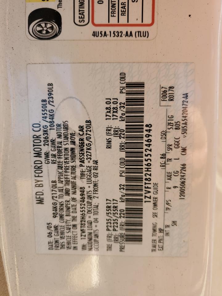 2005 Ford Mustang - Image 12