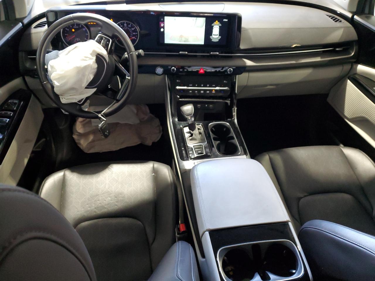 2024 Kia Carnival - Image 8
