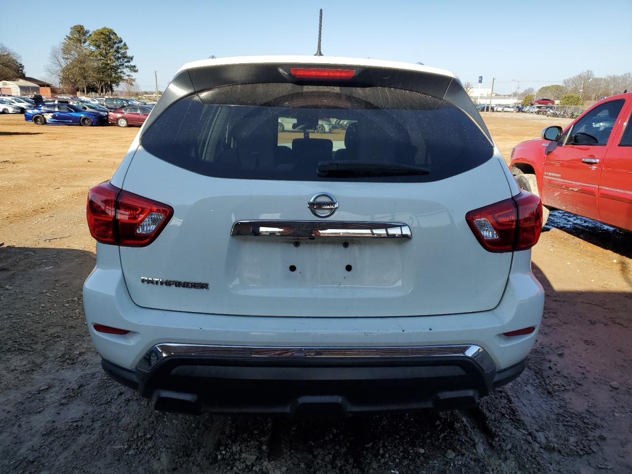 2018 Nissan Pathfinder - Image 6