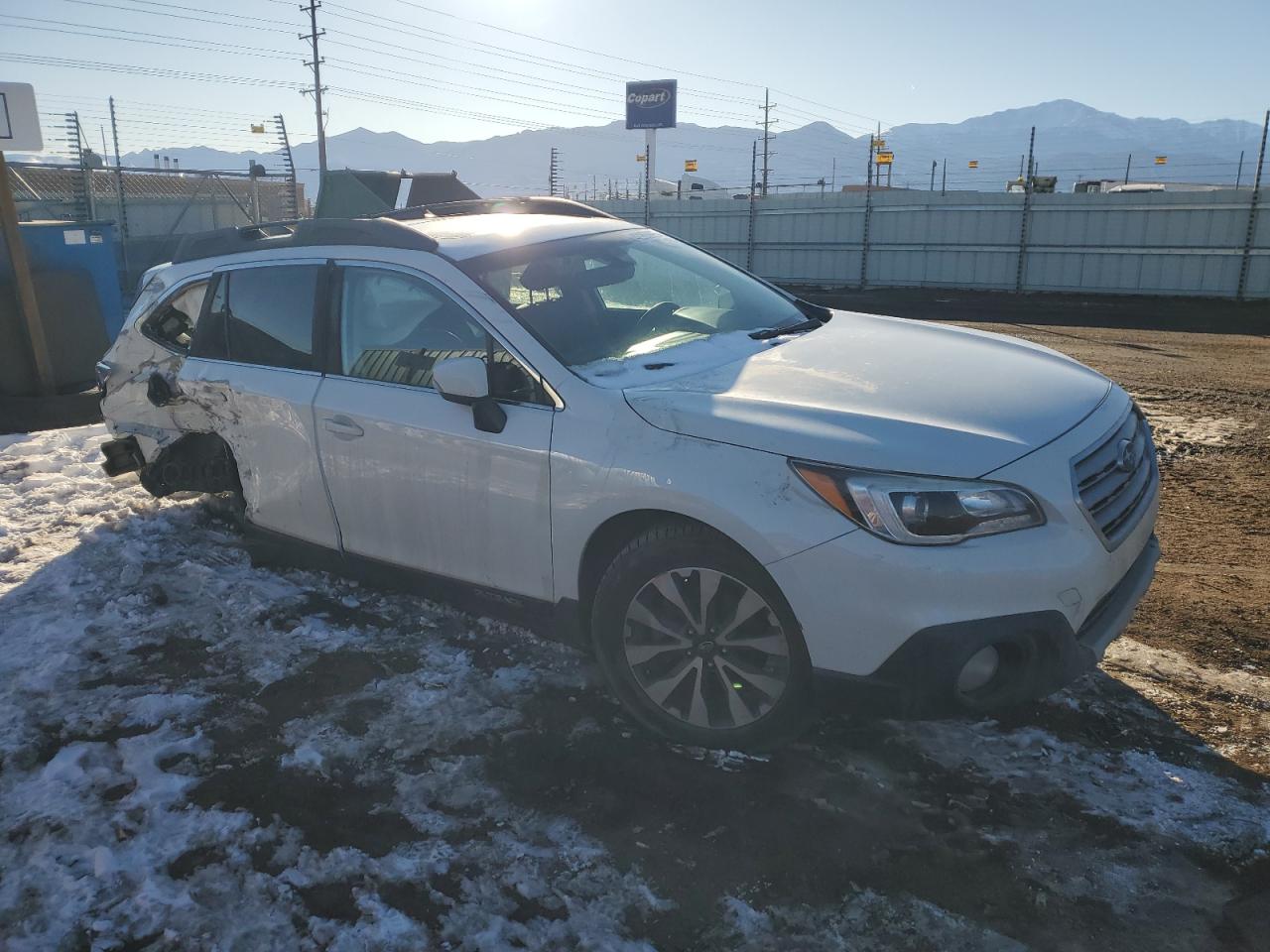 2017 Subaru Outback - Image 4