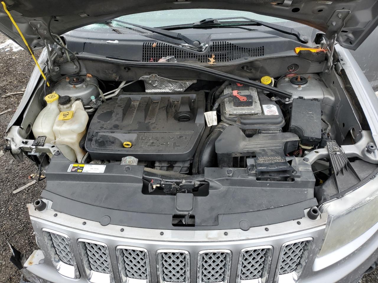 2014 Jeep Compass - Image 13