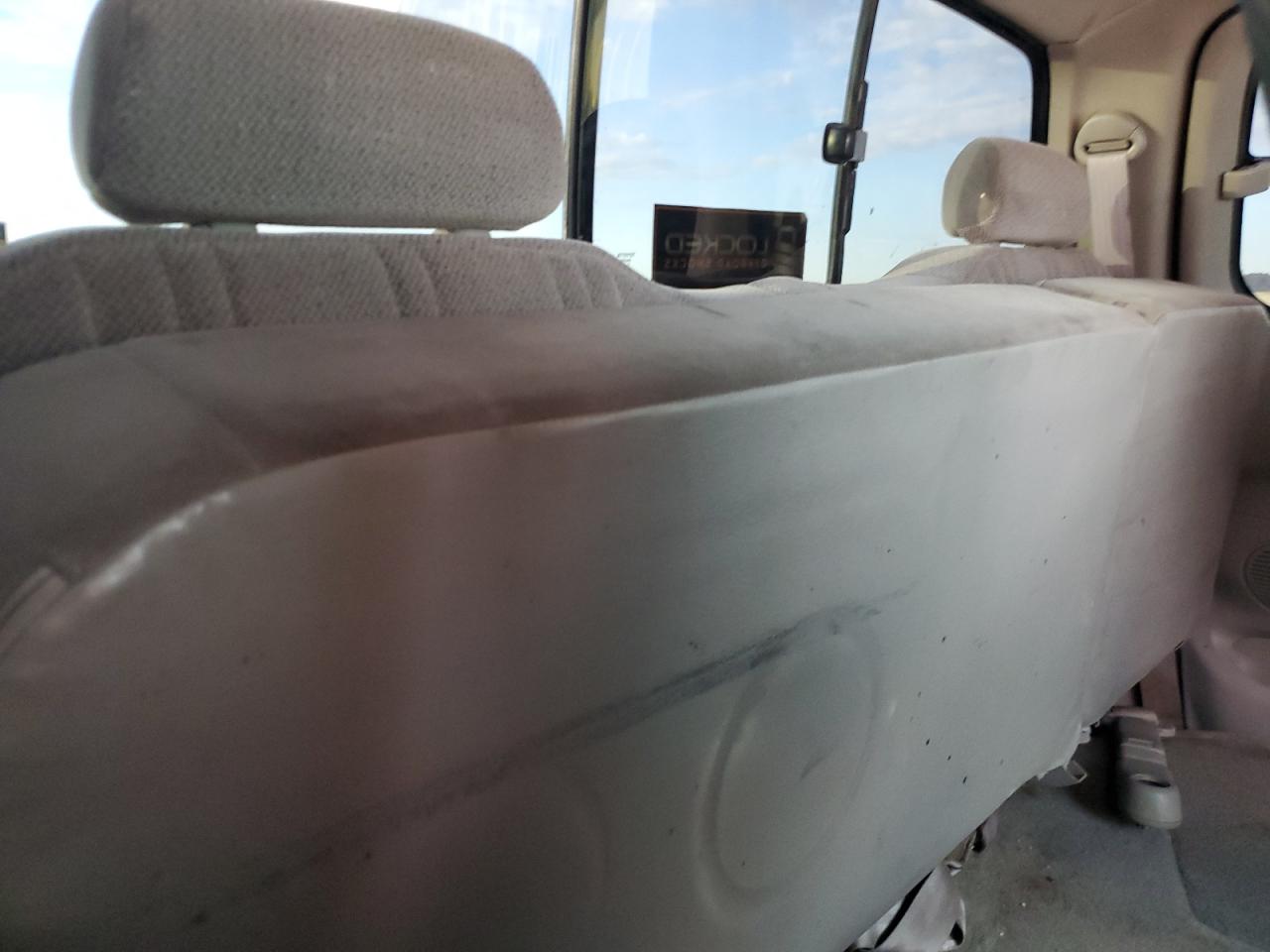 2000 Toyota Tundra - Image 10
