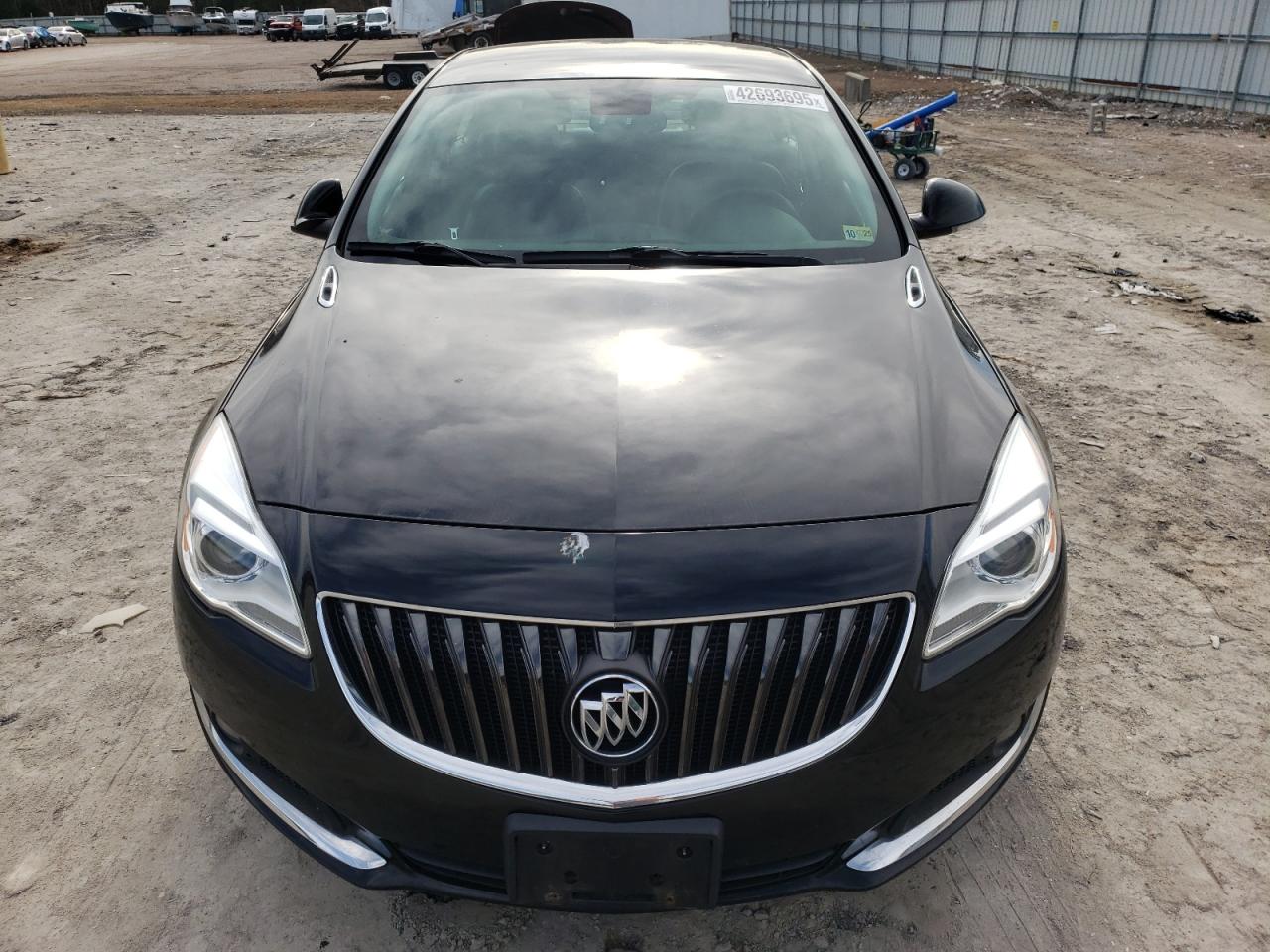 2014 Buick Regal - Image 5