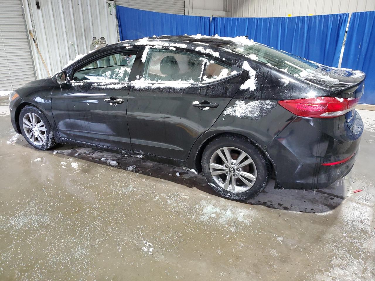 2017 Hyundai Elantra - Image 2