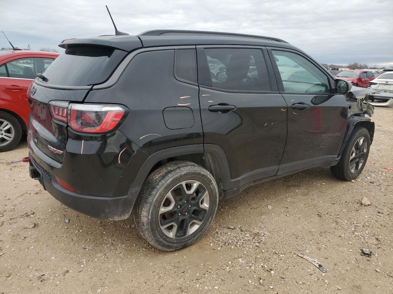 2018 Jeep Compass - Image 3