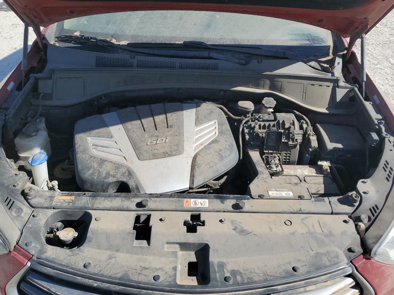 2017 Hyundai Santa Fe - Image 12