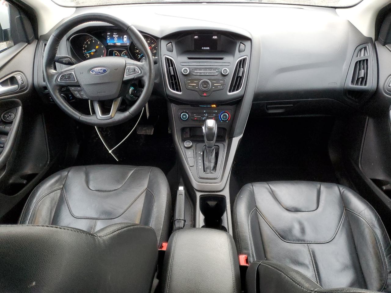 2016 Ford Focus - Image 8