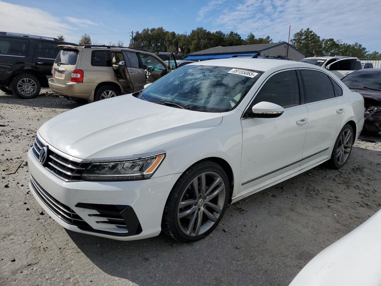 2016 Volkswagen Passat - Image 1